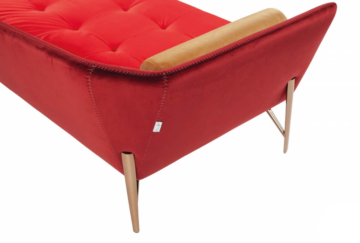 Mater-familias-day-bed by simplysofas.in